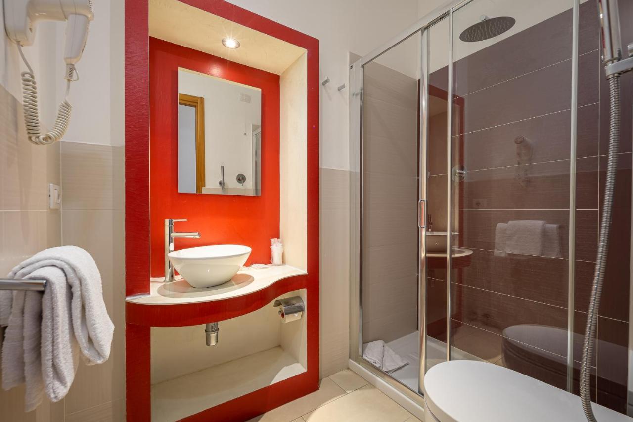 Triple Room,1225862780:JPEG